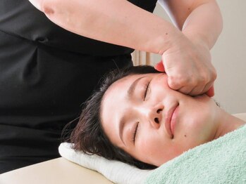 ハッピーアロマ みんと/【顔リンパ】