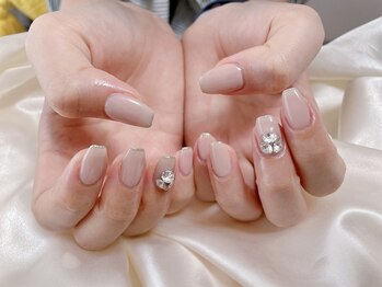 キキネイル たまプラーザ店(kikinail)/シアーVカットネイル