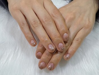 ベル(Belle)/ラメグラデーションネイル
