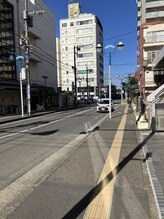 湘南台おかざき整体院/左手にダイエーを見ながら直進