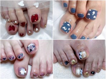 エムズネイル 福井店の写真/足元も華やかに♪ハンドと同時施術もOK！時短で手足キレイになれる♪清潔感UPのフットケアのみも◎