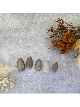 ネイル バズ(NAIL BUZZ)/初回ソフトジェルオフ込6800円