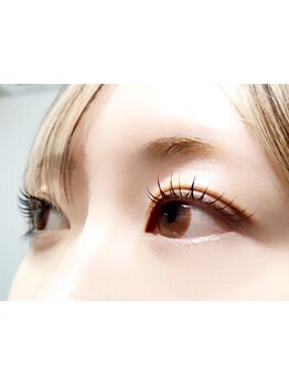 ナチュラル上品な目元にしたい