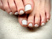 ヌル ネイル 堀江(NURU NAIL HORIE)/大人whiteマグネットネイル☆