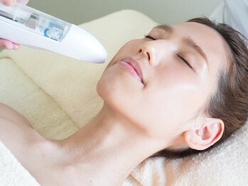 ソワン ド ブランシュ ライフ八戸ノ里店(Soin de Blanche)の写真/【本気の肌管理に◎無針水光注入でうるおい実感】ハリツヤUP&透明感UP♪あらゆるお肌のお悩みに◎