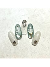 ミュナ(myuna)/雪の結晶ネイル