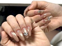 SOL NAIL HAKATA【ソルネイルハカタ】の雰囲気（人気のマグネットだけで100色以上展開しています！）