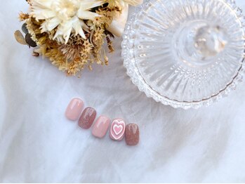 手描きハートラメネイル