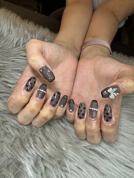 カットアンドスタイル クラウン(Cut & Style Clown)/ジェル/スカルプ/ネイル/横浜