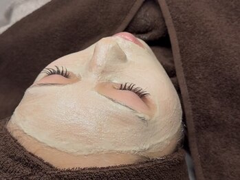 【シミ・ニキビ・毛穴専門店】Bell skinの写真/【本気の肌質改善】30代からの「エイジングケア」♪機械に頼らない『肌育』で内側から発光するツヤ肌へ！