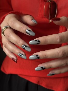 ジ オクト(Theoct.)/grey × red