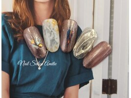 うねうね大人ニュアンスネイル