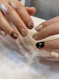 ニュアンスと質感ネイル