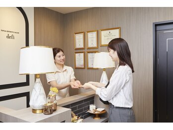 デフィー 姫路店/明るいセラピストがお迎えします