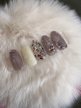 ミテソロ(mi tesoro)/2023年12月定額ネイル7700