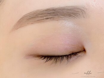 アリル(aililu)の写真/【丁寧な施術＆仕上がりに定評あり★】眉毛のプロによるフリーハンドの似合わせ術で垢抜け！メンズも歓迎◎