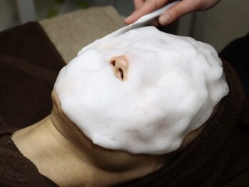 【シミ・ニキビ・毛穴専門店】Bell skinの写真/【感動の化粧ノリ♪】マスク荒れ・毛穴のざらつきケア！お肌に優しいハーブピーリングで毛穴レスな陶器肌★