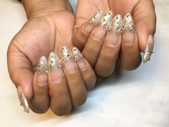 ラウト デコレーションアンドネイルサロン(Lauto Decoration&Nail Salon)/キラキラグラデスカルプ