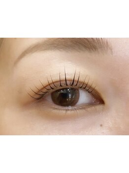 ナチュラル上品な目元にしたい