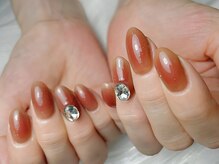 プリメ 高円寺(Purrime)/栗色×チークネイル