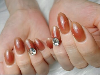 プリメ 高円寺(Purrime)/栗色×チークネイル