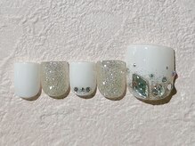 ネイルビート(NAIL BEAT)/ストーンアートネイル