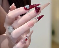 ビジューネイル(bijou nail)