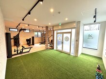 ピラティス×セミパーソナルジム Raak 鹿島田店の雰囲気（【月額￥11,000~】通常のパーソナルジムの1/3の価格で続けられる）