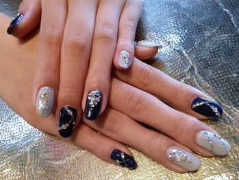 オーロラ(AurorA)/曲線美のきらきらデザイン