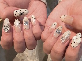 ドットレースネイル