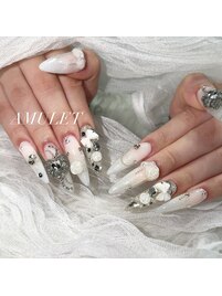 ゴテゴテガーリーネイル