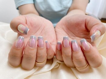 モグネイル(Mogunail)/オーロラフレンチネイル