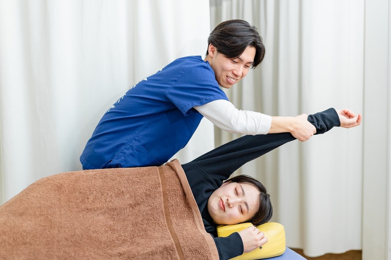 〈肩こり・腰痛etc.〉国家資格者による【全身整体＋骨盤矯正】60分3000円