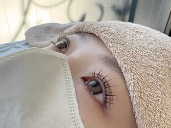 ラグジュアリーサロン ボヌール(Luxury Salon Bonheur)の写真/自まつ毛を最大限に活かし印象的な瞳に仕上げます♪初めての方もお気軽にご相談ください◎