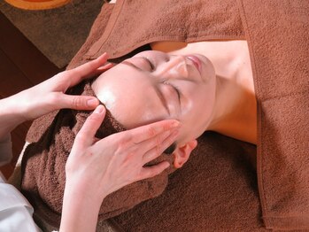 リン 長崎 大村(Rin)の写真/【実力店OPEN◆毛穴・ニキビケア専門】毛穴の悩みをプロが徹底改善!!自信の持てる素肌へ…☆長崎/大村