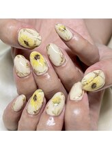 ソラール(SOLAR)/ニュアンス☆ひまわりネイル