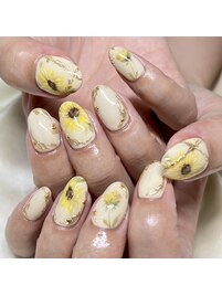 ニュアンス☆ひまわりネイル