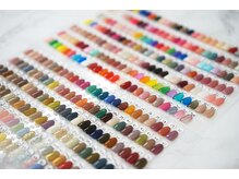 こだわりのカラーは300色以上！