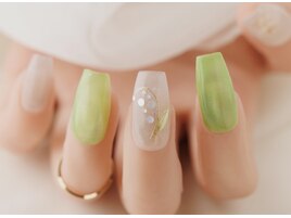 春の鈴蘭ネイル