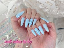 トゥービー 新宿三丁目(To Be)/クロムネイル
