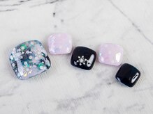 シシ(SiSi)/#冬 #雪の結晶 #フットネイル