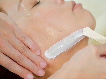 プリオール 太田店(Prior)の写真/【リピーター多数!!】1度受けるとやみつきに★《艶肌wax+美容液パック》セットで相乗効果◎