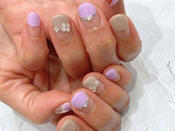 タフィーネイル(Taffy Nail)の写真/ワンカラ－・ラメグラが3990円、カラグラ・シンプルデザイン4590円★人気カラーが充実♪