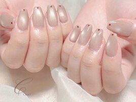 ベージュマグネットハートネイル