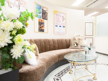 サロン ド ダジュール(Salon de d' Azur)