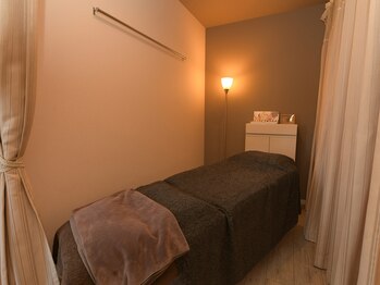 ギッシュ アイラッシュ桃花台店(guiches)/完全個室・マツエク