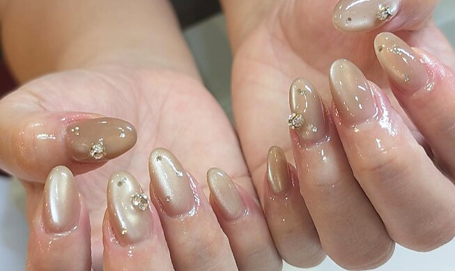 ÖHana nail 　おまとめ４点 オハ〜ナ🌺🌴🍍 ⁡ 先日ディズニーストアで購入した ohoraの