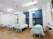 リヴァー 上溝駅前の雰囲気（整体ベッド）