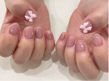 短いお爪でもしっかりケアをして可愛く出来ます♪