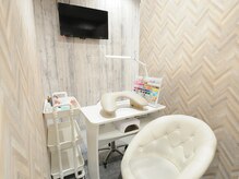 アンブラ 梅田北店(Ambra)の雰囲気（全室モニター完備なので、映画を見ながら談笑してください♪）